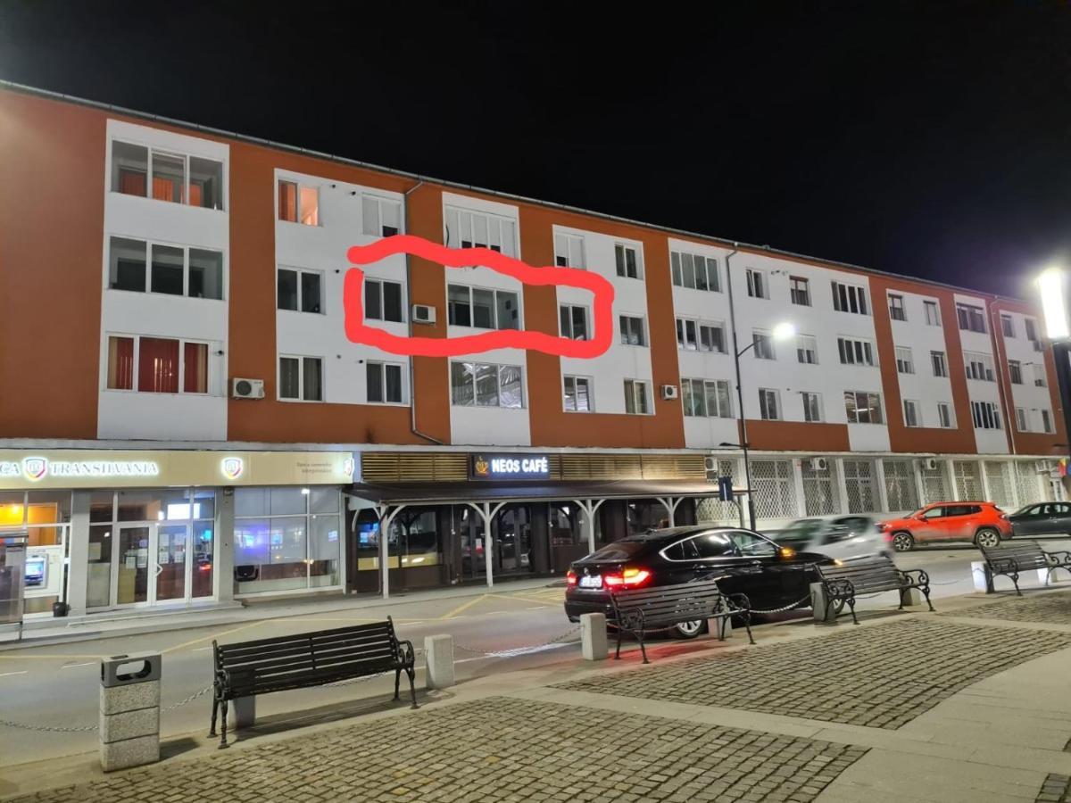 Apartament Ultra Central 1 Hunedoara Exterior photo
